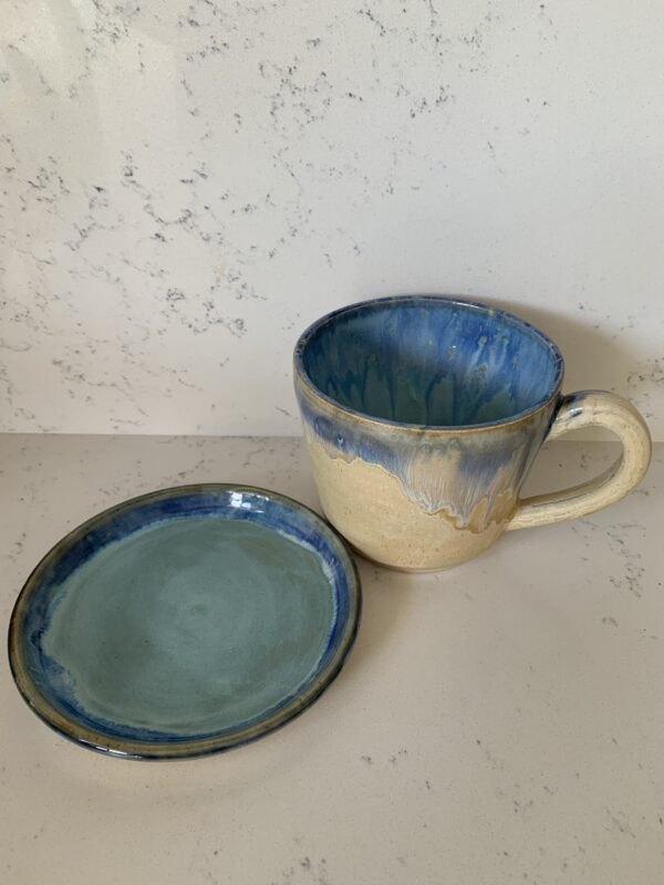 Sutton beach tea cup and saucer - Image 2